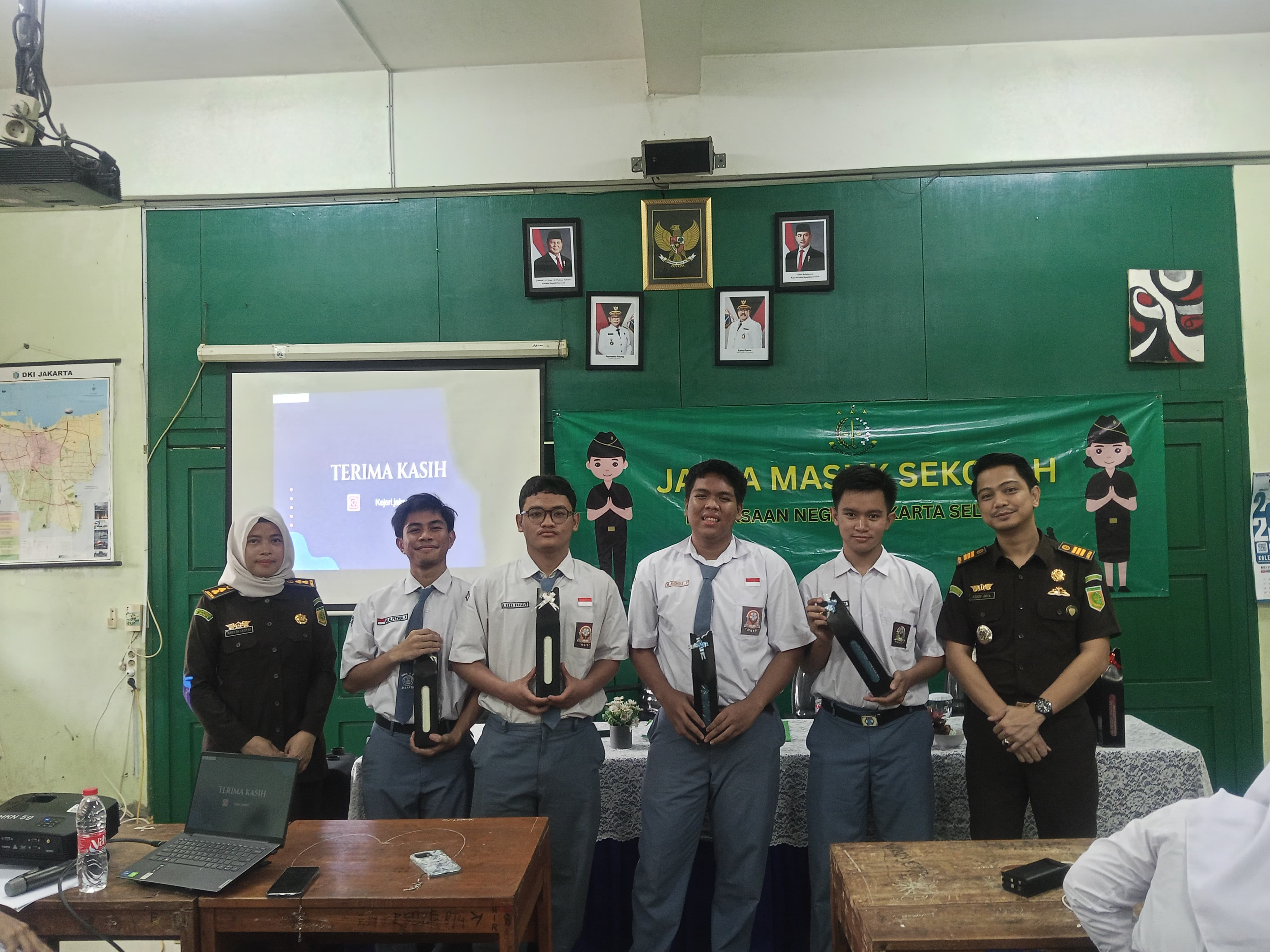 Gedung Sekolah SMAN 1 TERNATE